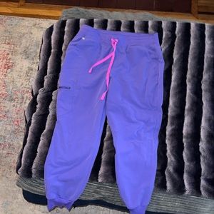 Figs XL LIMITED EDITION Amethyst Scrub Set